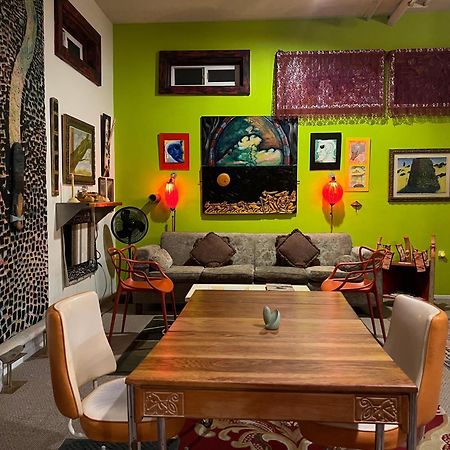 Space Castle: A 1950S Gas Station Transformed Into An Art Themed Wonderland Truth or Consequences Exteriér fotografie