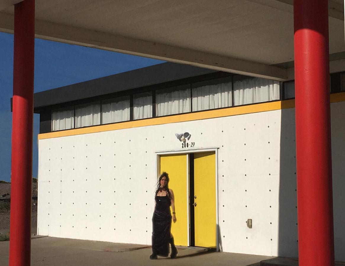 Space Castle: A 1950S Gas Station Transformed Into An Art Themed Wonderland Truth or Consequences Exteriér fotografie